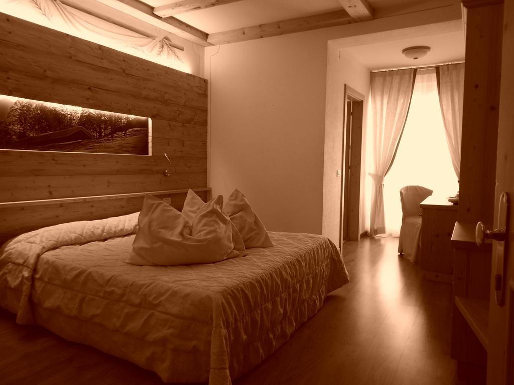 Alpotel Dolomiten Molveno Habitación foto